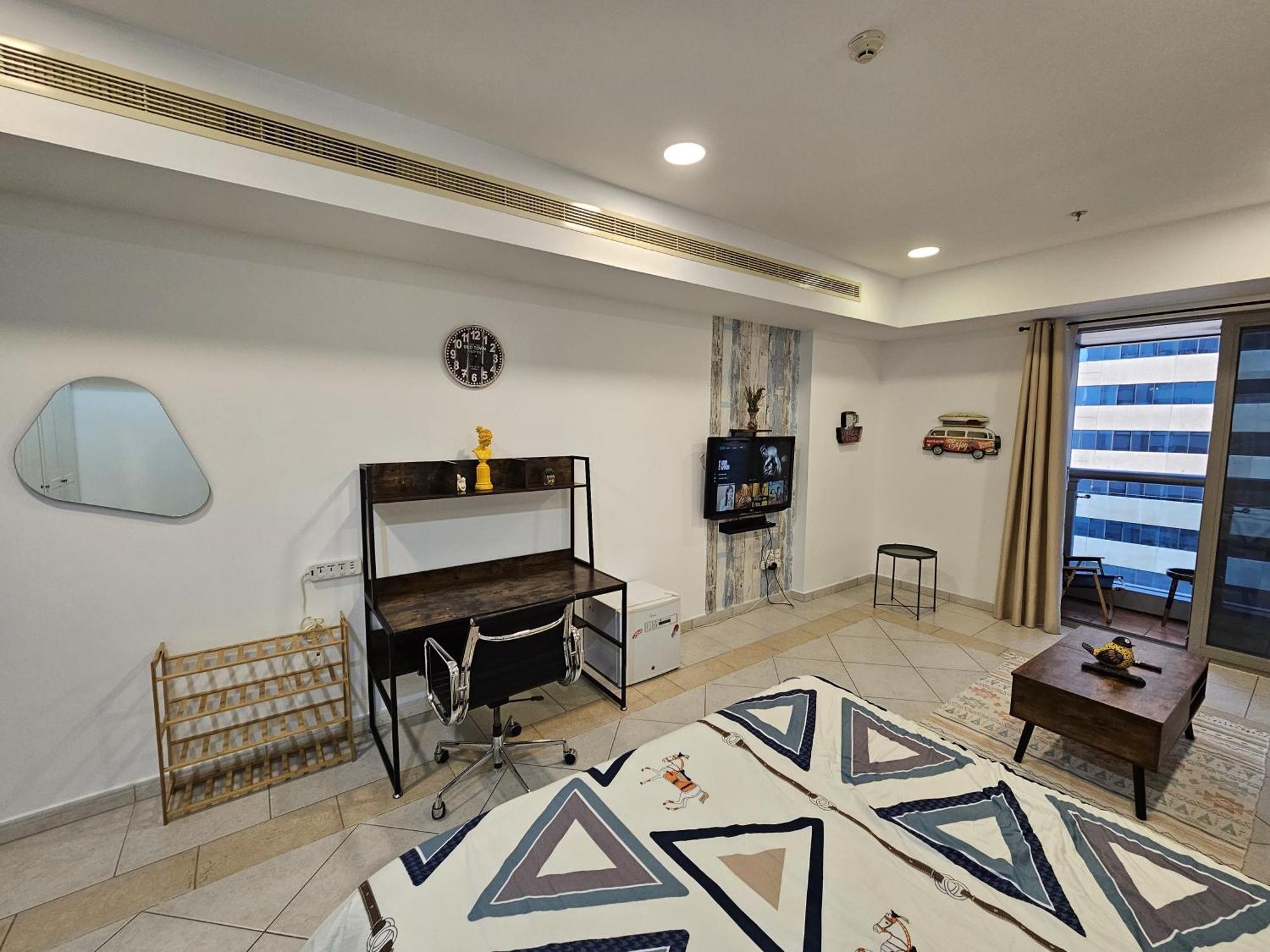 Super Host At Highest Residential Tower In The World, Private Rooms In A Shared Apartment 迪拜 客房 照片